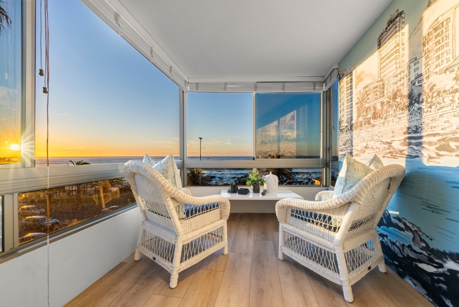 To Let 4 Bedroom Property for Rent in Sea Point Western Cape